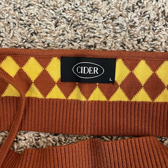 Cider Crop Top - Picture 3 of 3